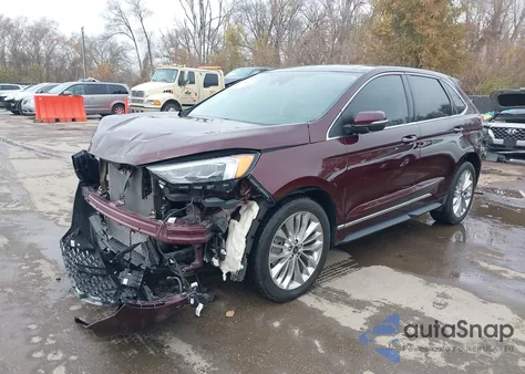 2024 Ford Edge Titanium z USA, uszkodzony, nr VIN 2FMPK4K91RBA52773